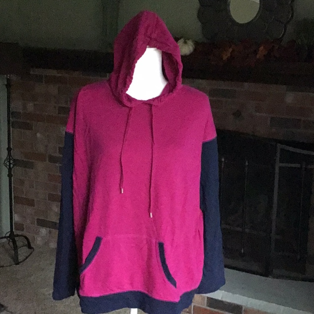 EUC fuschia/navy hooded top